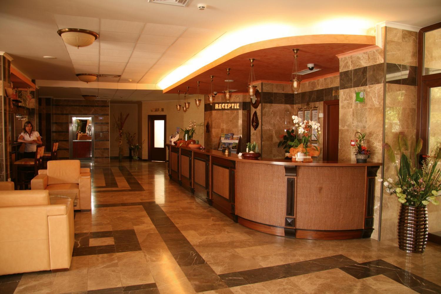 Hotel Saturn Exterior foto
